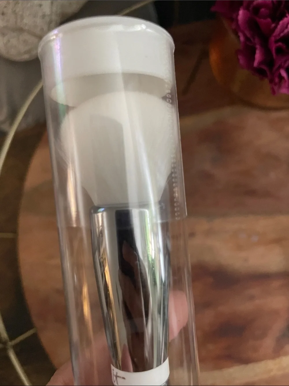 it cosmetics White and Silver CC + Skin perfecting Heavenly Skin Brush